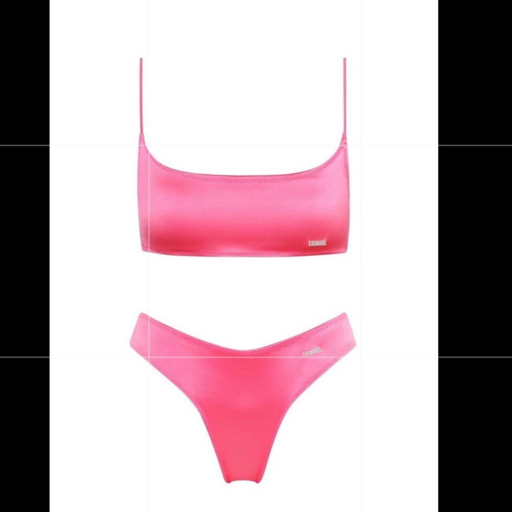 Triangl bikini.